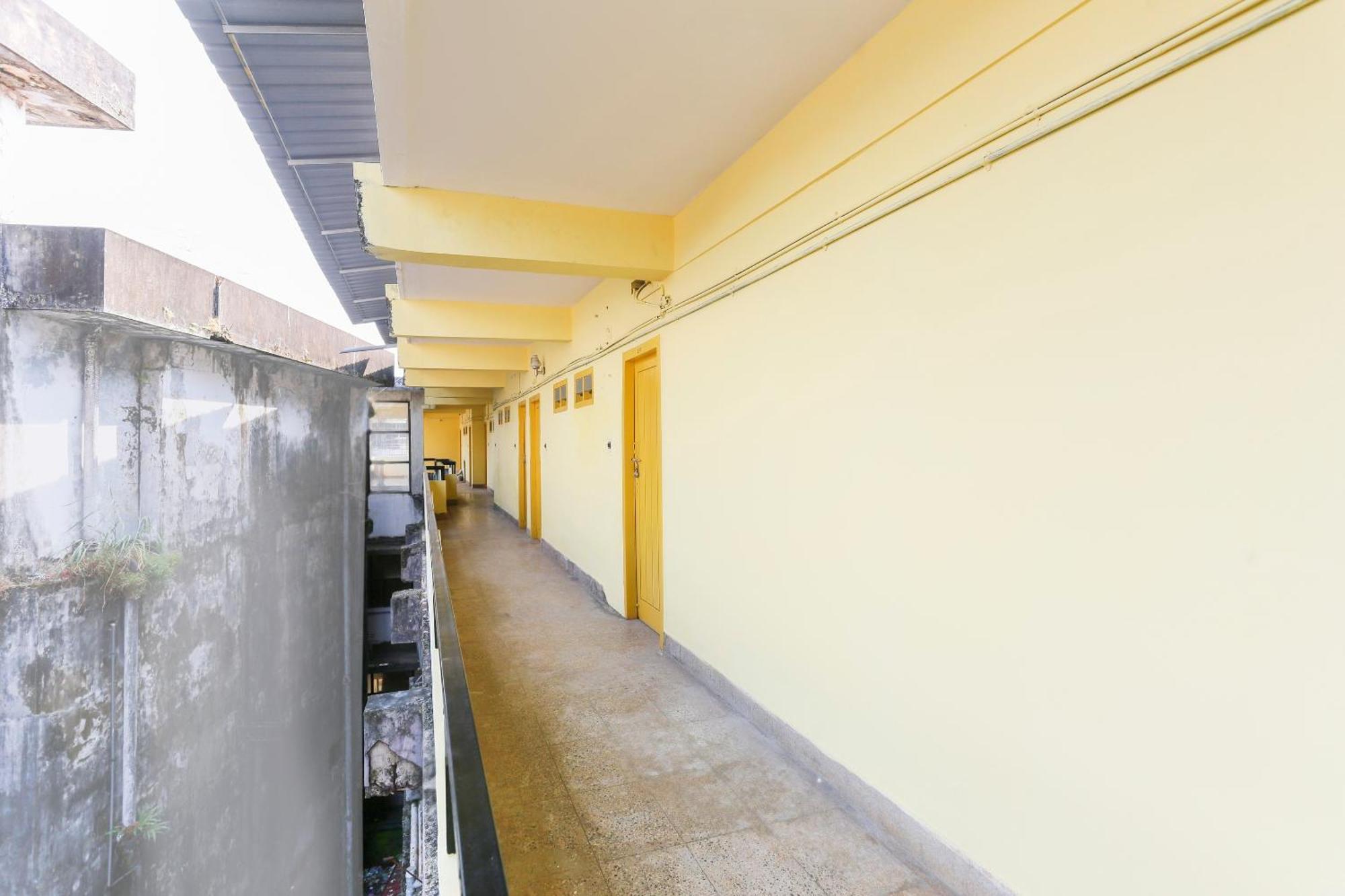 Oyo Hotel 65523 Tkt Tourist Home كانور المظهر الخارجي الصورة