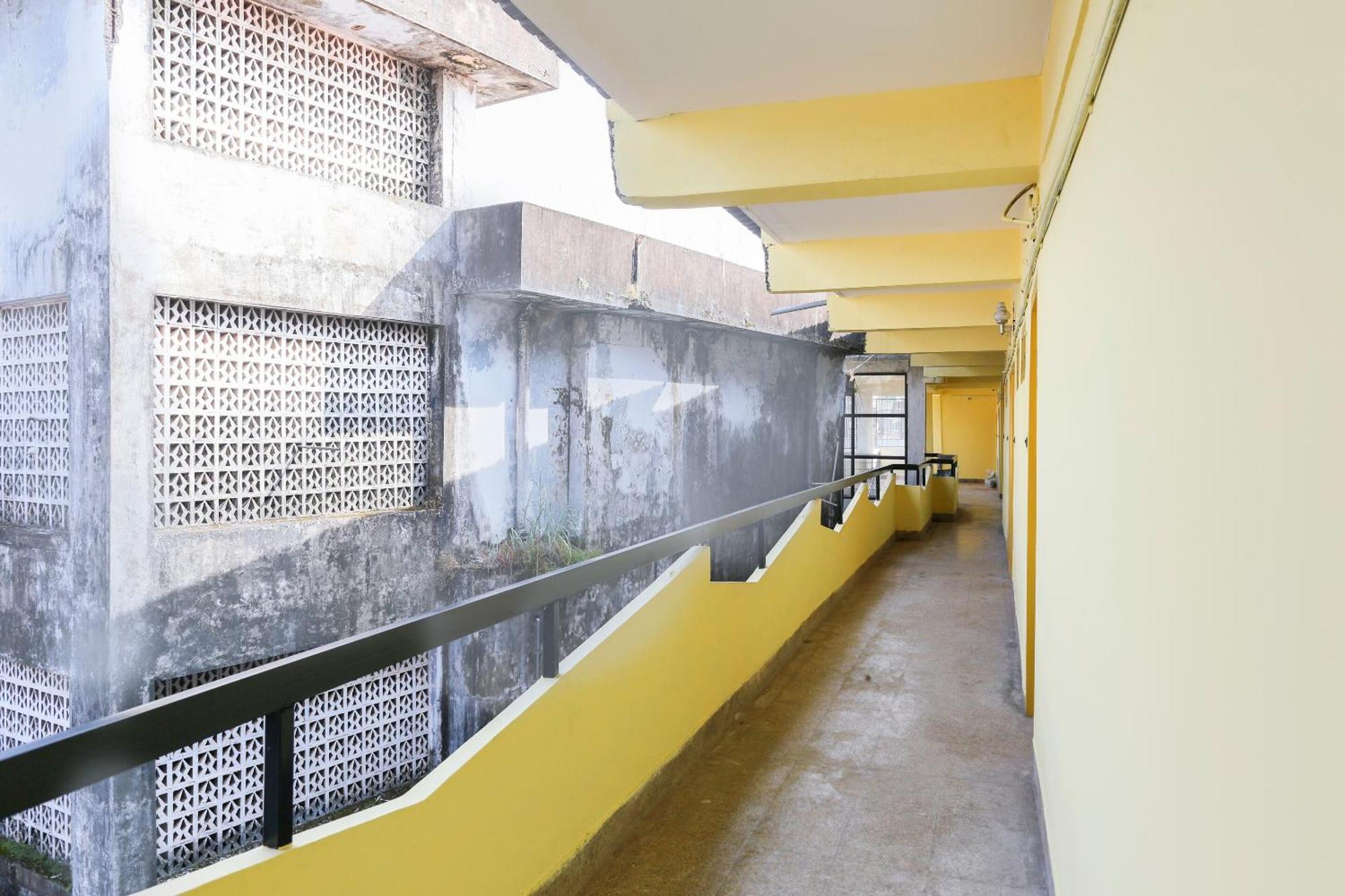 Oyo Hotel 65523 Tkt Tourist Home كانور المظهر الخارجي الصورة
